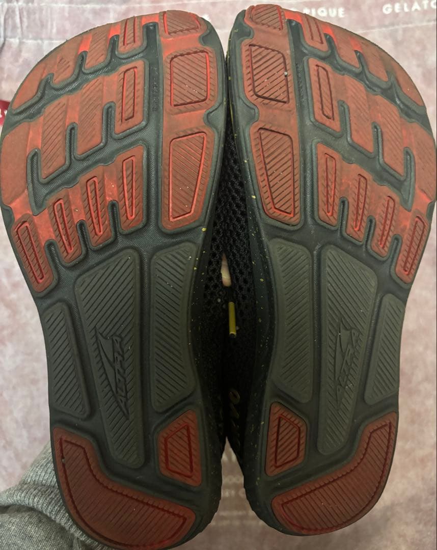 アルトラESCALANTERACER レディース23.5出品1/31本日まで‼️