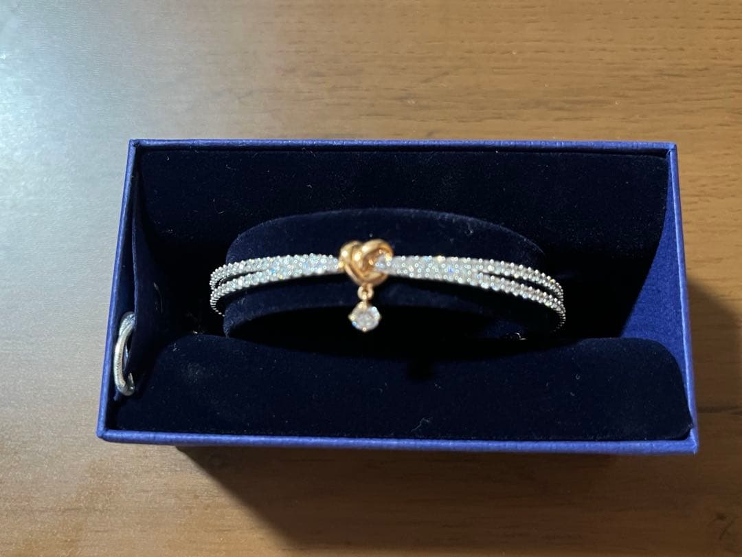 Swarovski Lifelong Heart クリスタル ハート バングル