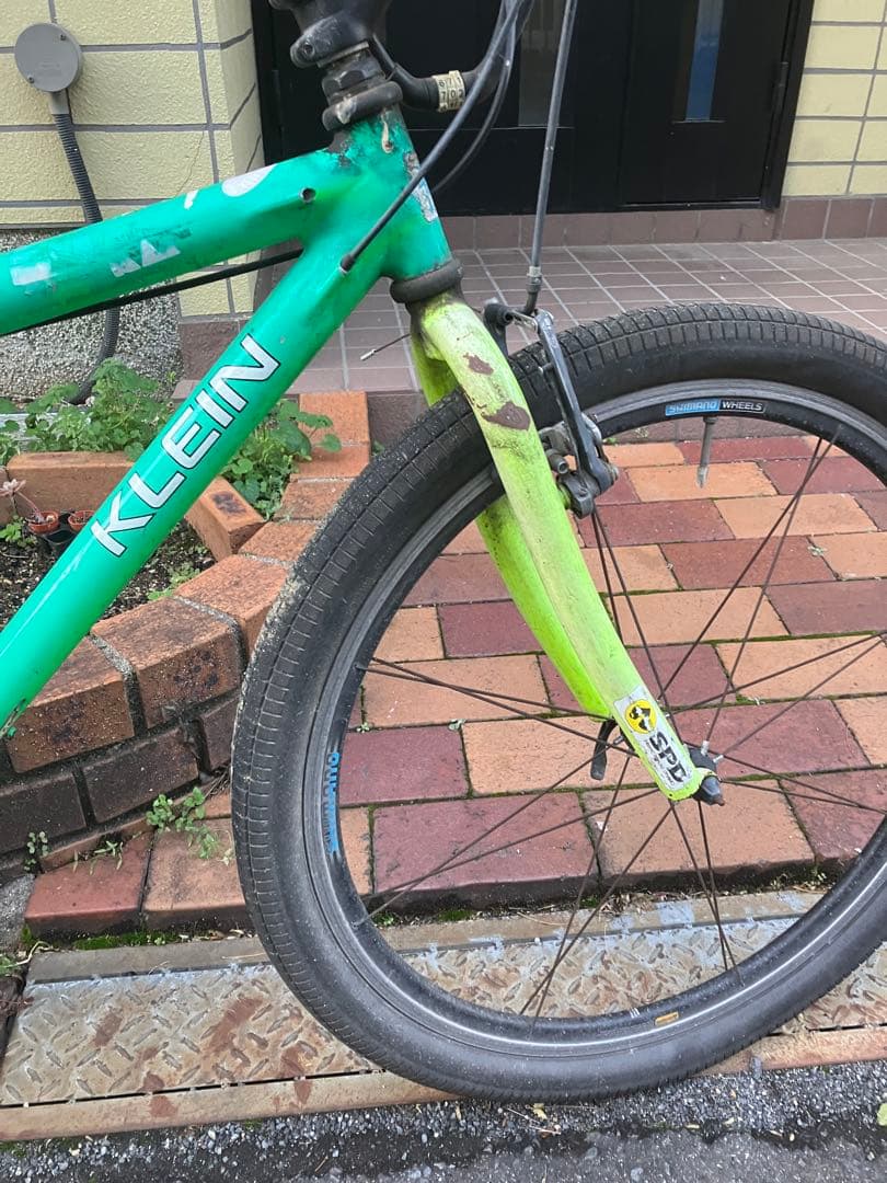  緑色 クロスバイク ダブルギア