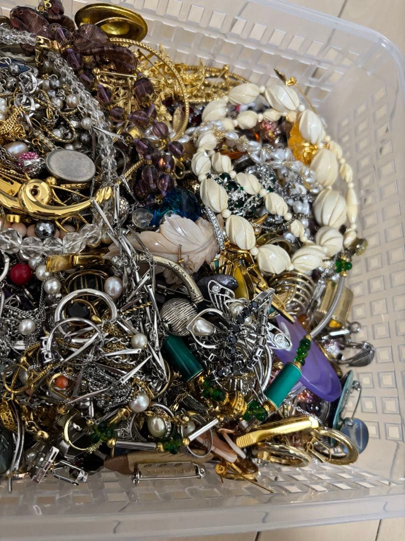 T*s様 アクセサリーまとめ売り　約5キロ