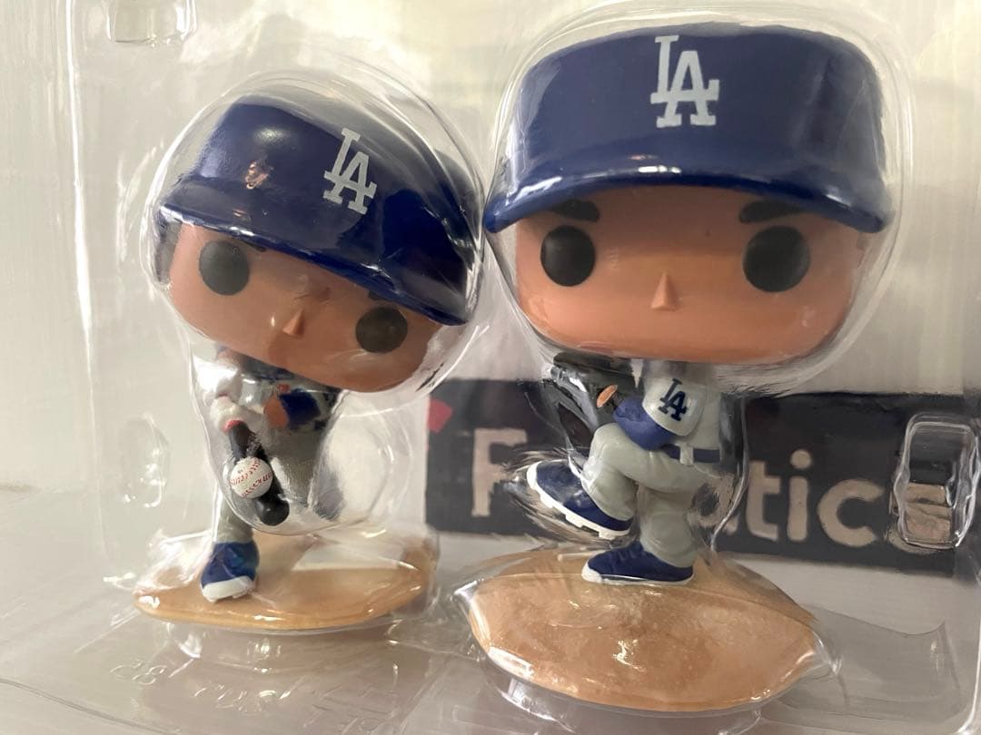 大谷翔平　2刀流　Funko pop フィギュアー　2体セット