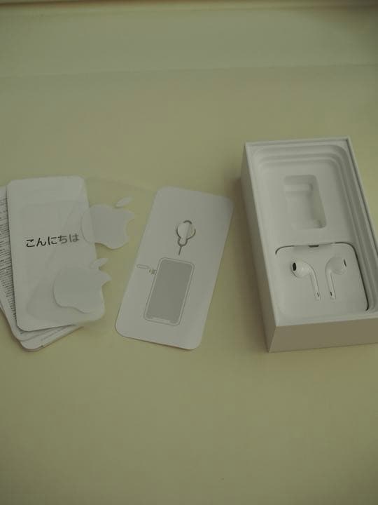 iPhone11 128GB ホワイト　simフリー