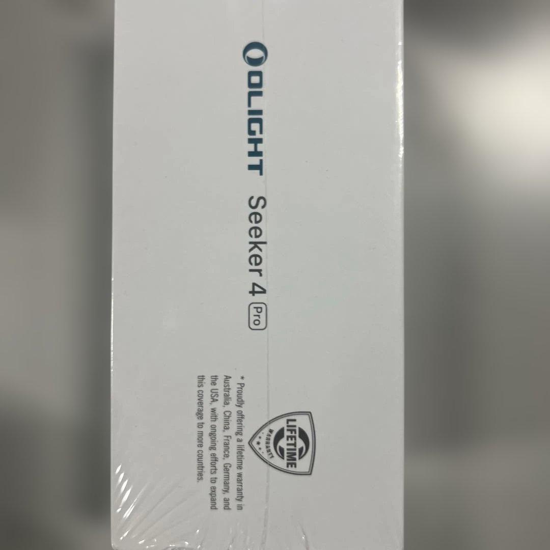 オーライト Olight Seeker 4 Pro ミッドナイトブルー