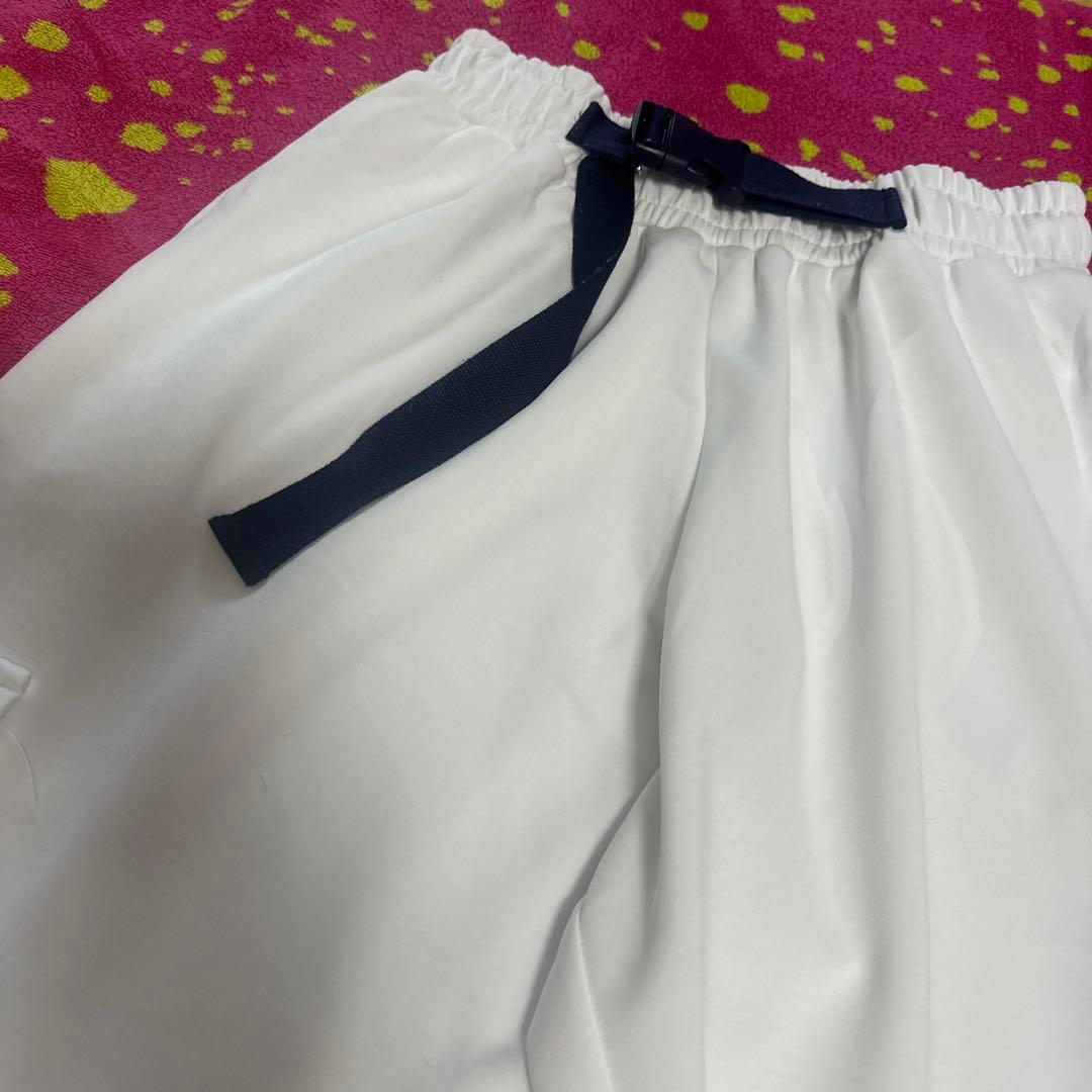 週末のお値下げ！ZUMBA スゥエット白上下セットアップ