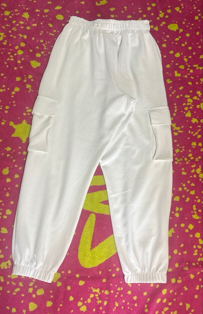 週末のお値下げ！ZUMBA スゥエット白上下セットアップ