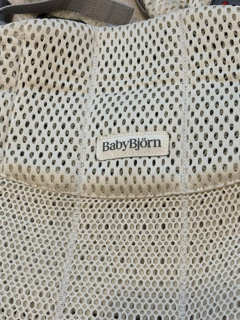 ベビービョルン ハーモニー 抱っこひも メッシュ クリーム 箱あり 即購入ＯＫ