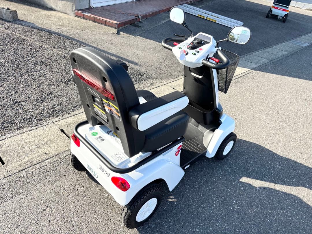 【愛知】最新モデル セリオ 遊歩フジ2024年製　/ 電動カート セニアカー