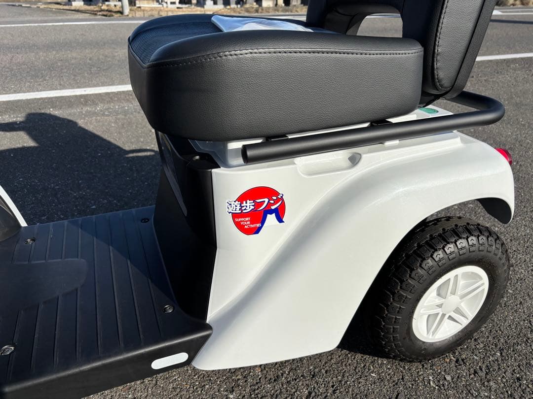 【愛知】最新モデル セリオ 遊歩フジ2024年製　/ 電動カート セニアカー