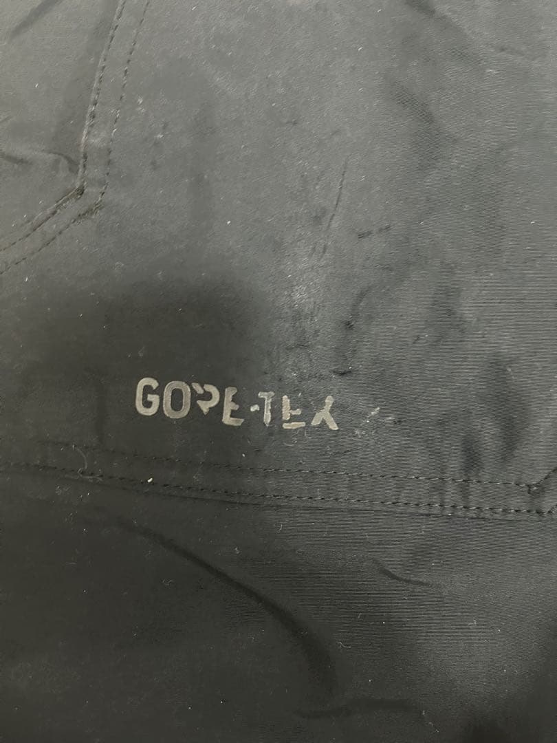 ボルコム　GORE-TEX ウェアー　Mサイズ