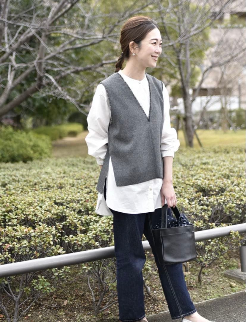 美品　our アワーホーム　洗えるフリンジベスト　グレー