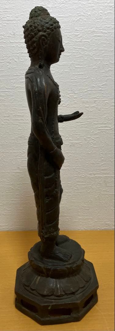 【金属製工芸/骨董品】仏像　置物　インテリア　オブジェ　金属製