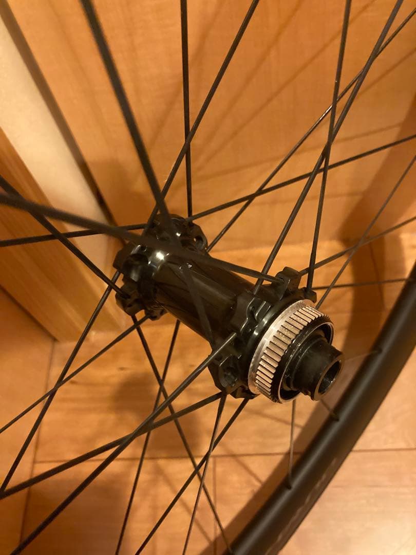 【美品】デュラエース　DURA-ACE WH-R9270-C50 タイヤ付