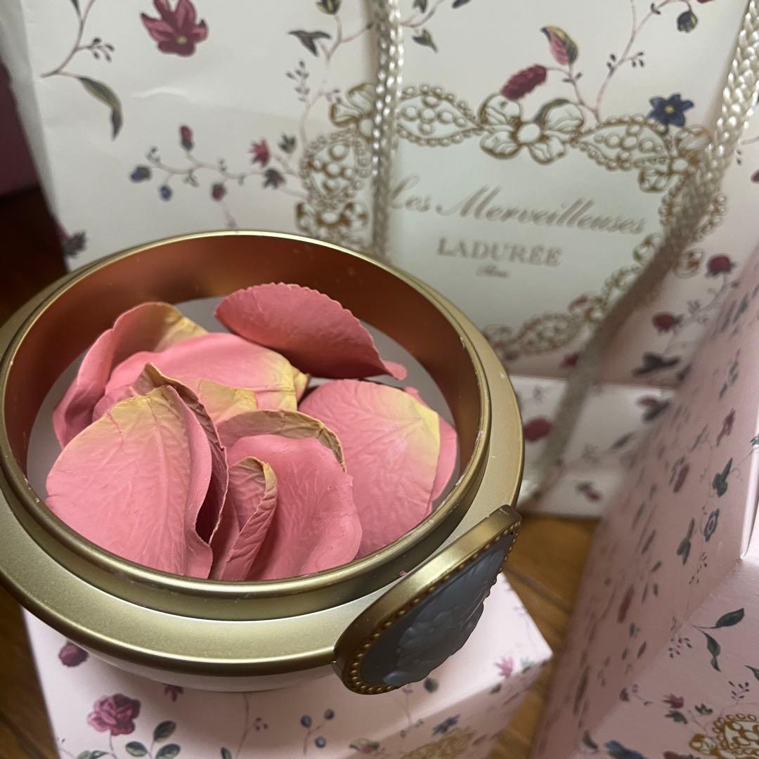 フェイス カラー ローズ ラデュレ　ポットとチークセット