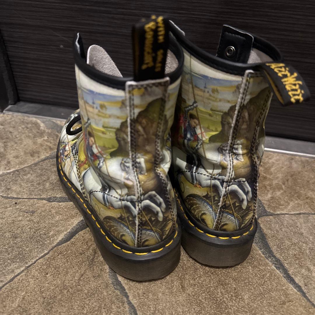 ドクターマーチン　美術館　ロヒール・ファン・デル・ウェイデン聖ゲオルギウスと竜