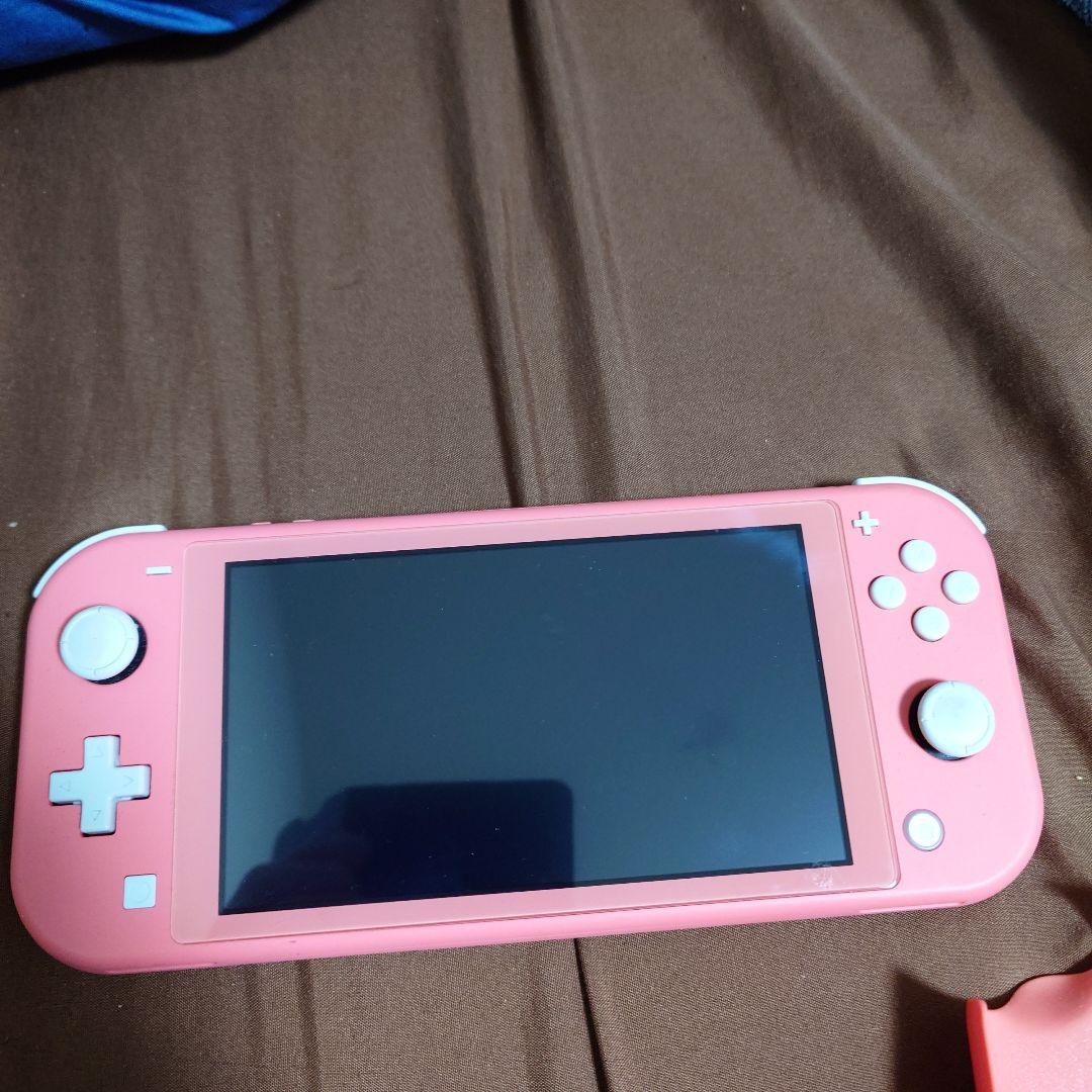 NintendoSwitchLightピンク、ストック付属