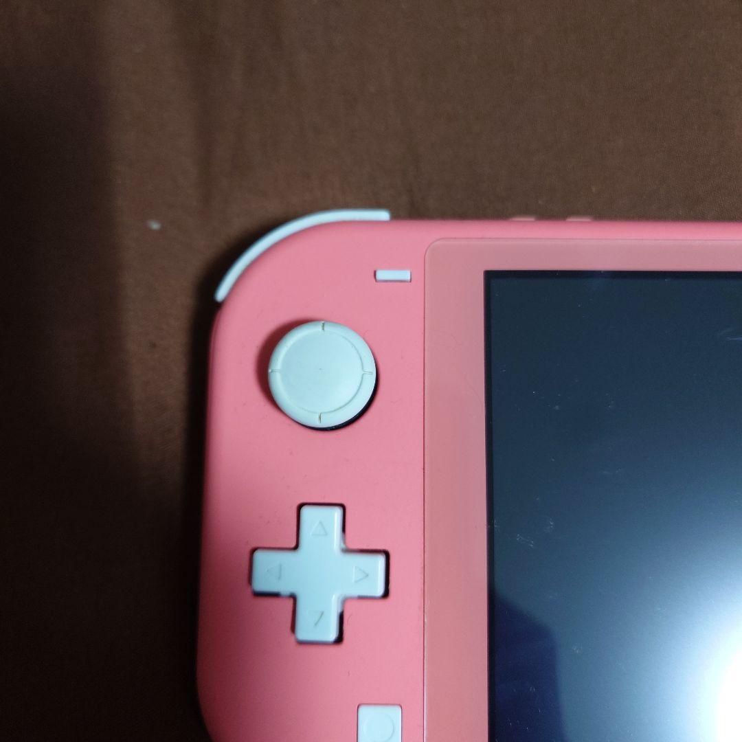 NintendoSwitchLightピンク、ストック付属