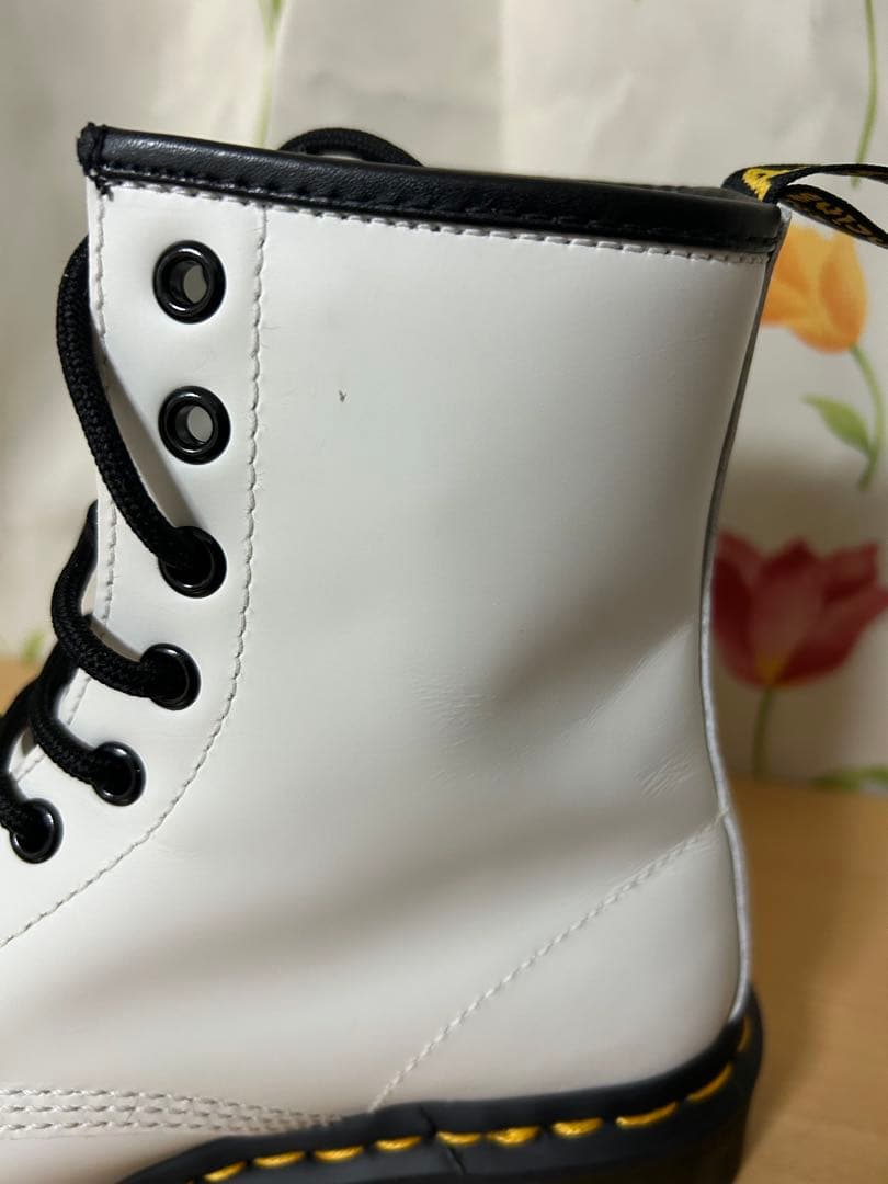 Dr. Martensドクターマーチン 8ホール 1460白 UK5