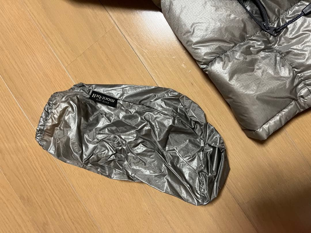 モンベル800FPスペリオダウンコンバーチブルジャケットLサイズ　シルバー