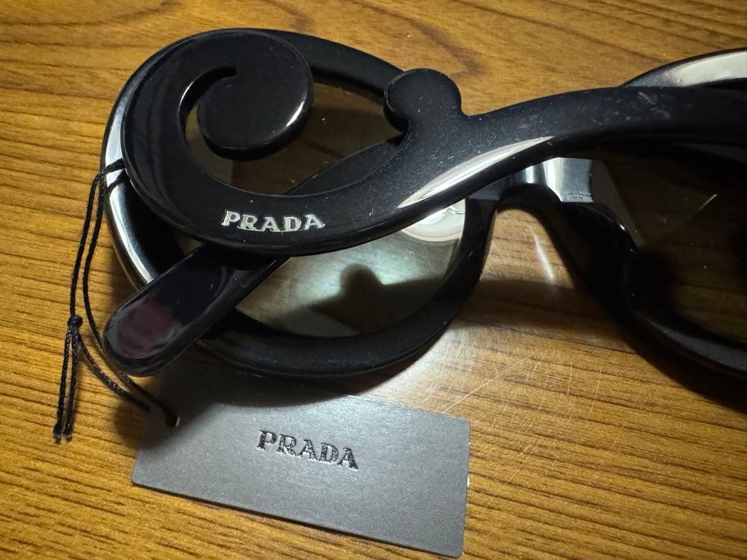 プラダ サングラス ミニマルバロック hyde