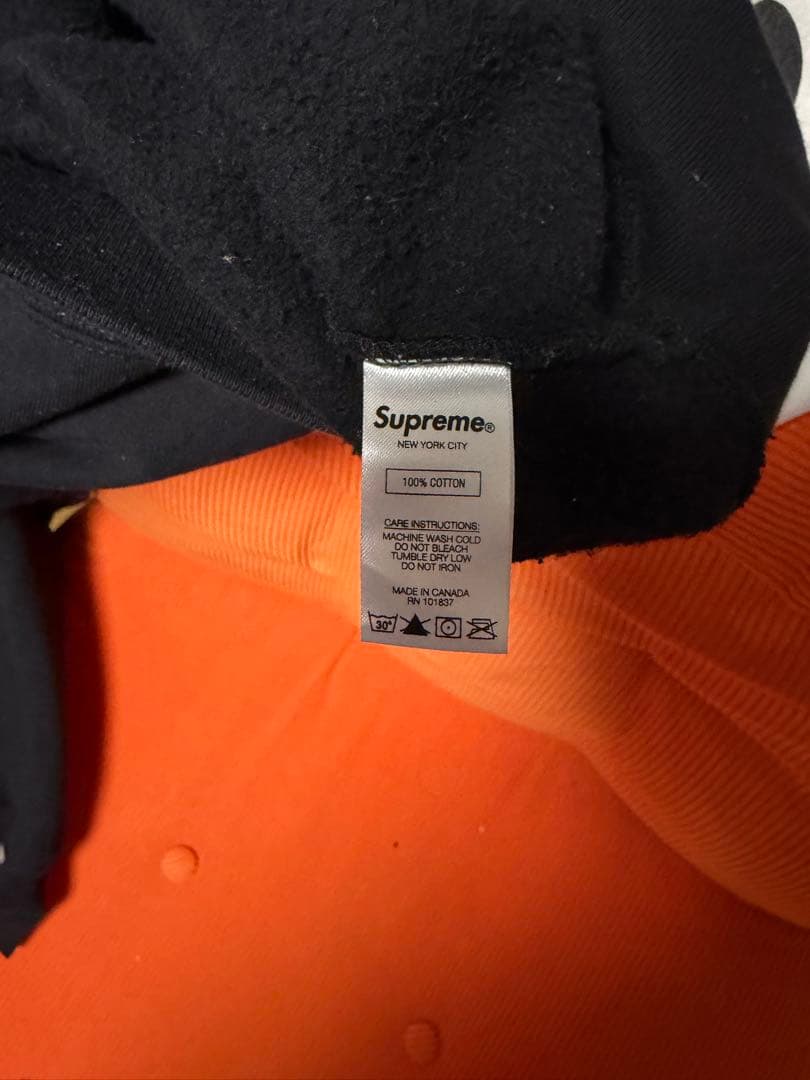 ま*い様 17AW SUPREME フーディー