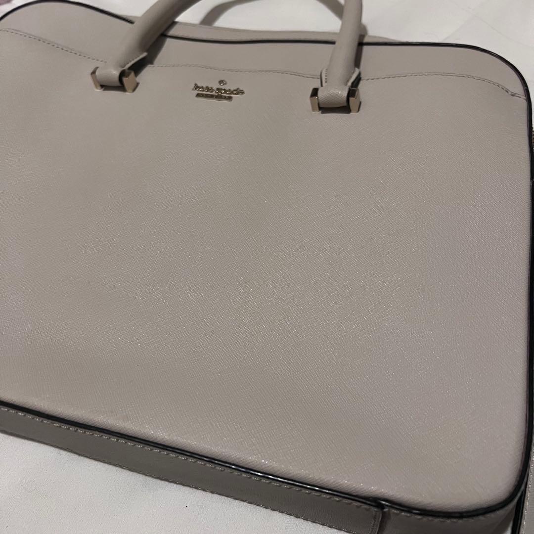 kate spade NEW YORK 13インチ ラップトップバッグ