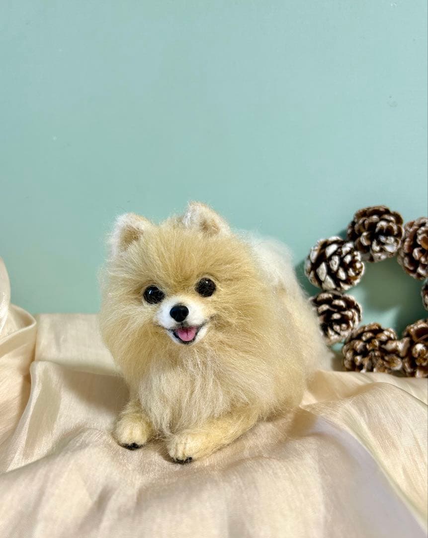 羊毛フェルト　にこにこポメラニアン　クリーム