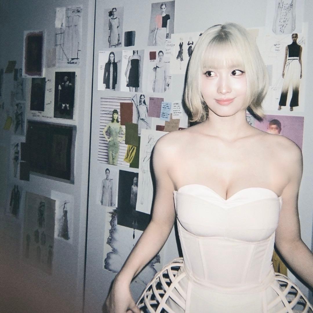 twice misamo モモ サイン チェキ HAUTE COUTURE