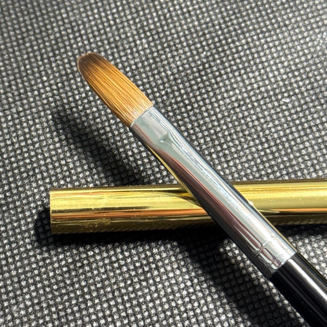 モアクチュール スカルプチュアブラシ パーフェクトスマイルライン