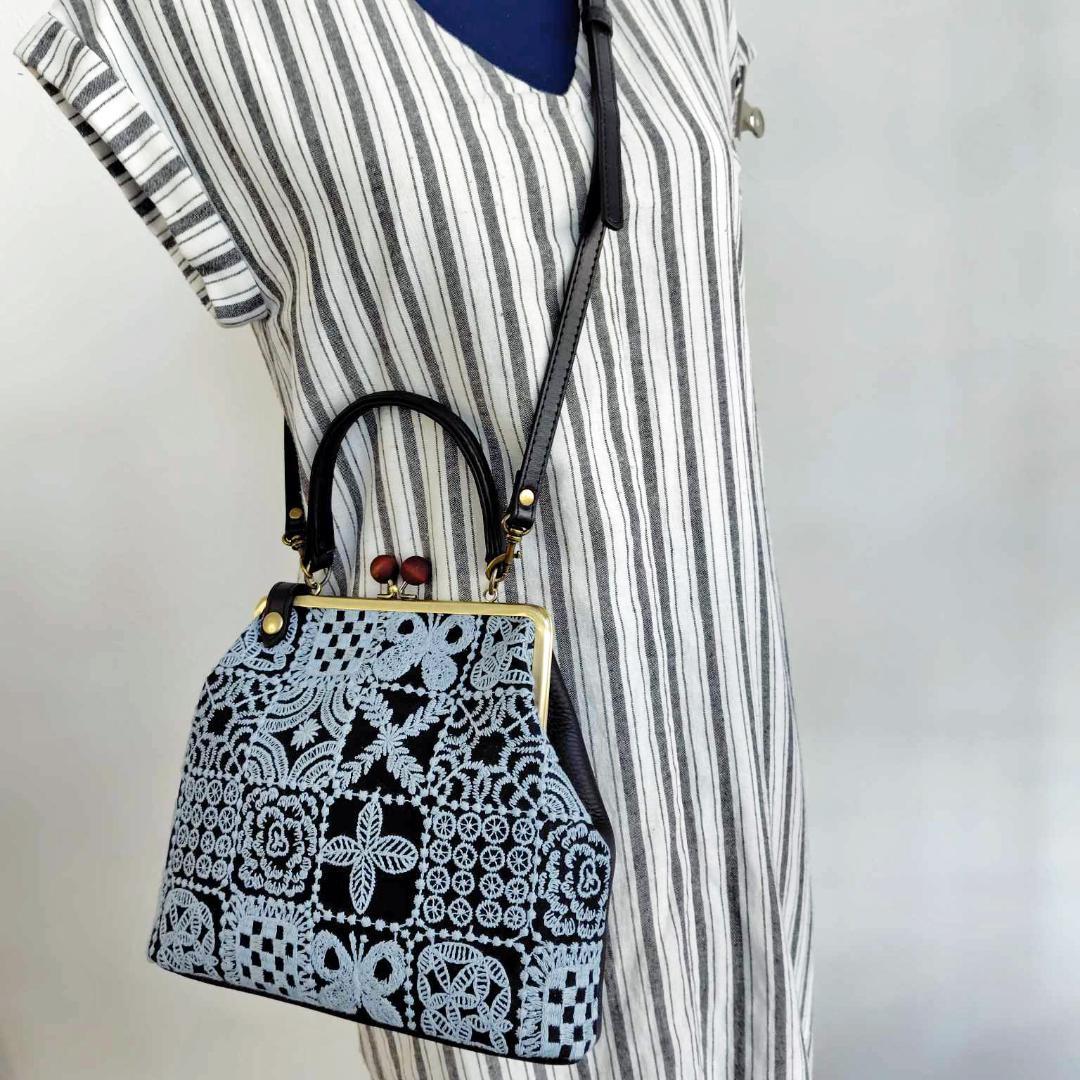 【専用】/フォレストタイルグレイ/木玉がま口革チョコ