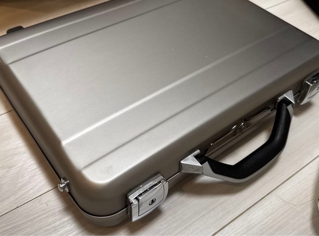 希少レア☆BIOHAZARD 5周年特別記念BOX アタッシュケース 美品