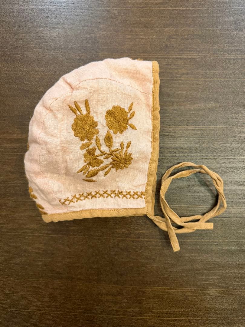 apolina ロンパース　ボンネット