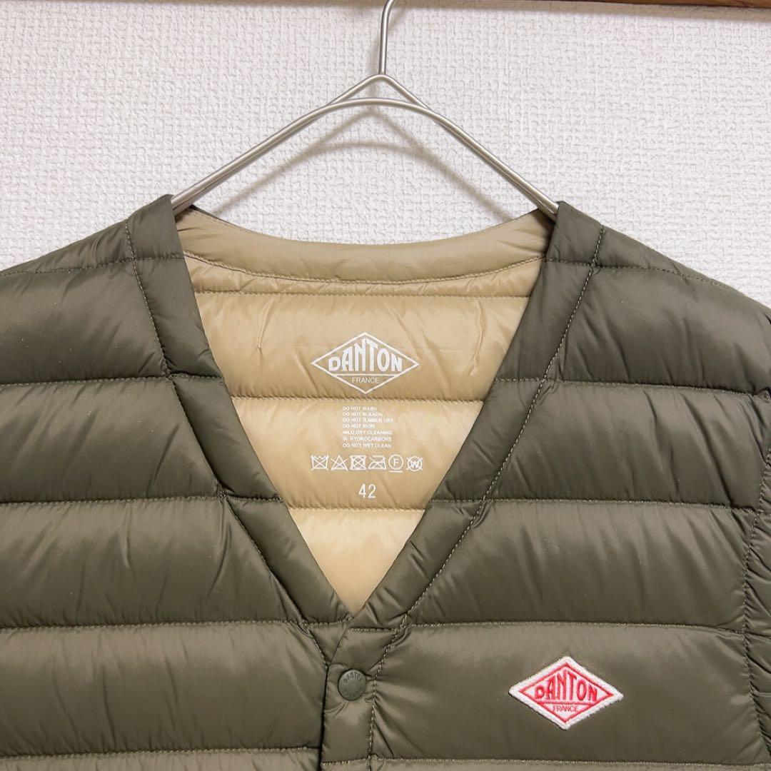 美品　ダントン　DANTON インナーダウン　Vネックベスト　カーキ　42