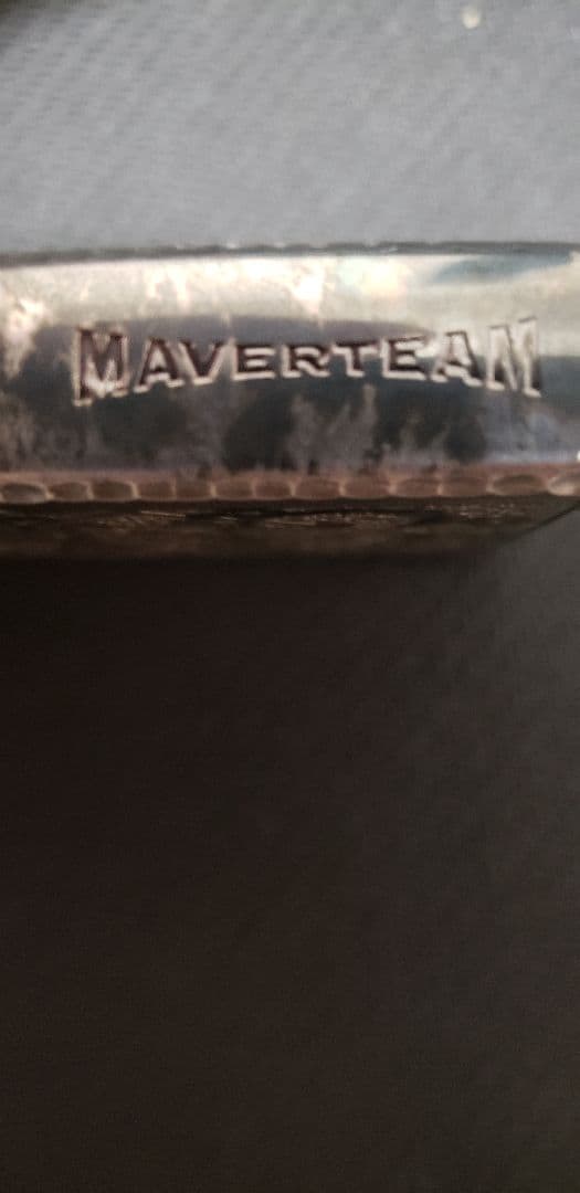 ジッポー　MAVERTEAM アーマー Zippo。5面彫刻.シャインレイカット