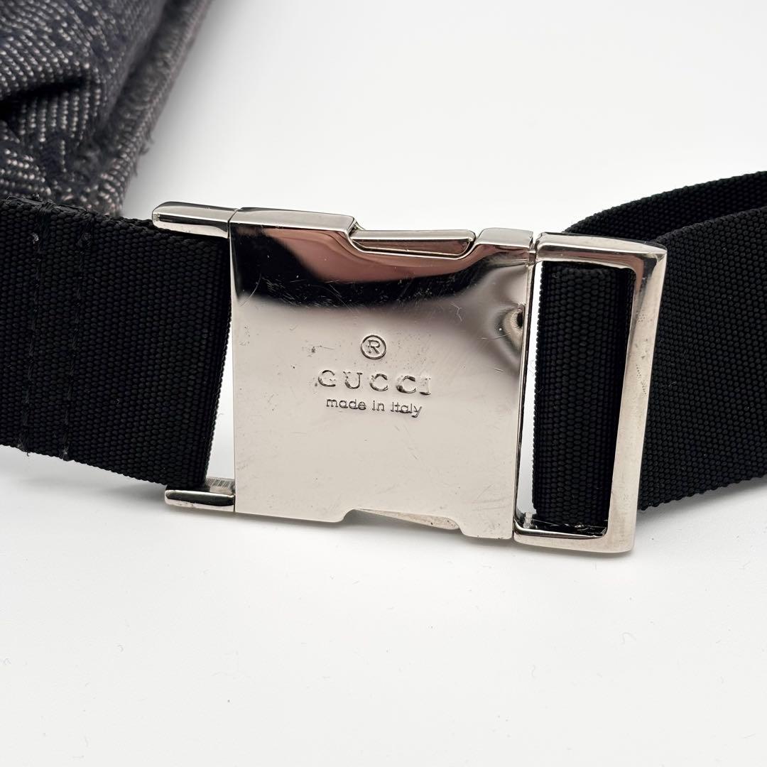 【✨美品、希少✨】　グッチ　ボディーバッグ　GGキャンバス　ネイビー系　紺　金具