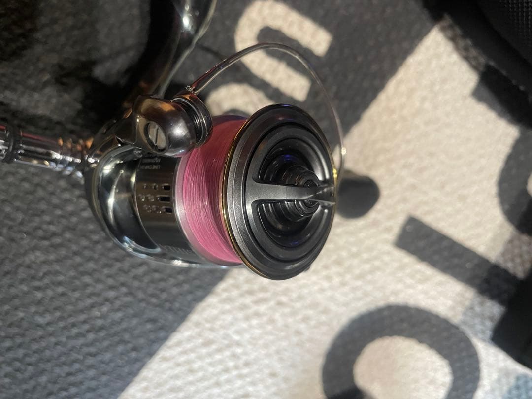 SHIMANO 18ステラ　C2000S スピニングリール　中古品