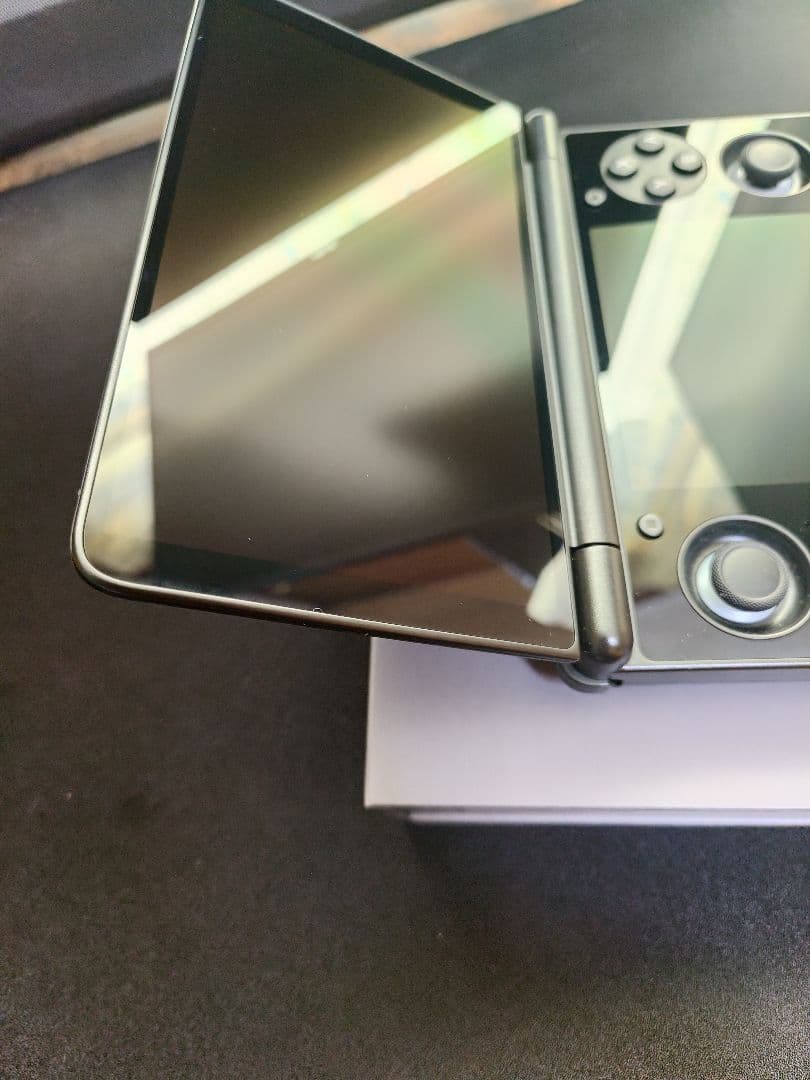 AYN Thor 8GB/128GB　BASE　 ブラック