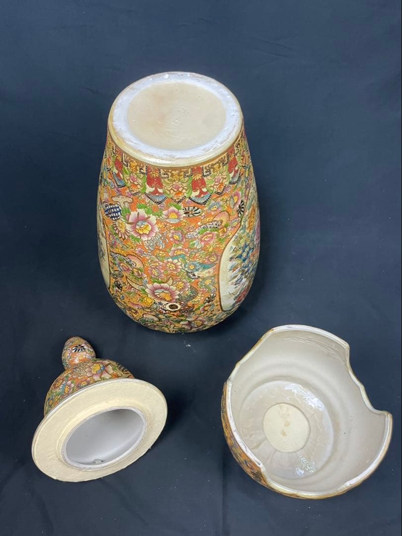 薩摩 特大 沈香壺 花鳥図 高さ約127cm 飾壺 特大花瓶 牡丹 孔雀 金彩