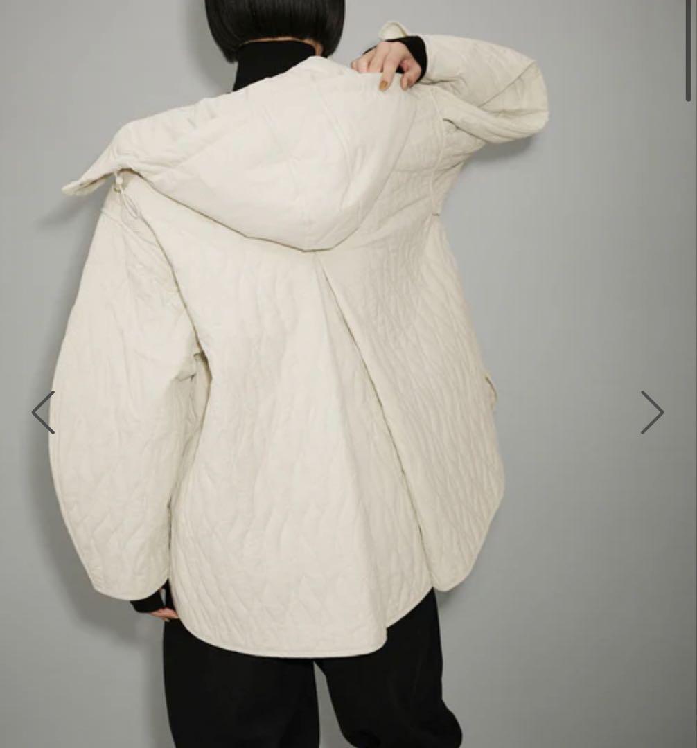 アダムエロペ　フーディキルティングブルゾン　ホワイト　3way 春アウター