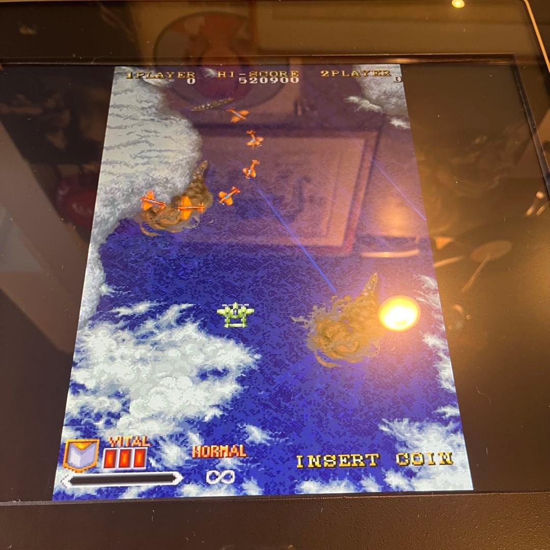 卓上ゲーム機　インベーダーゲーム　3285種類搭載　レトロゲーム　2015年製