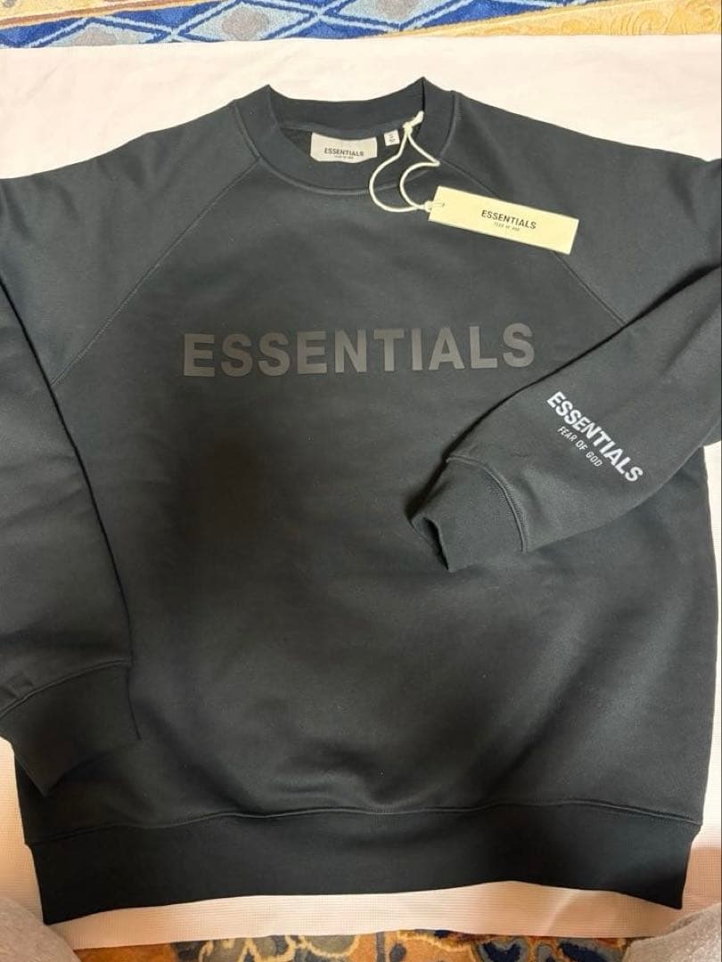 ESSENTIALS ブラック スウェット