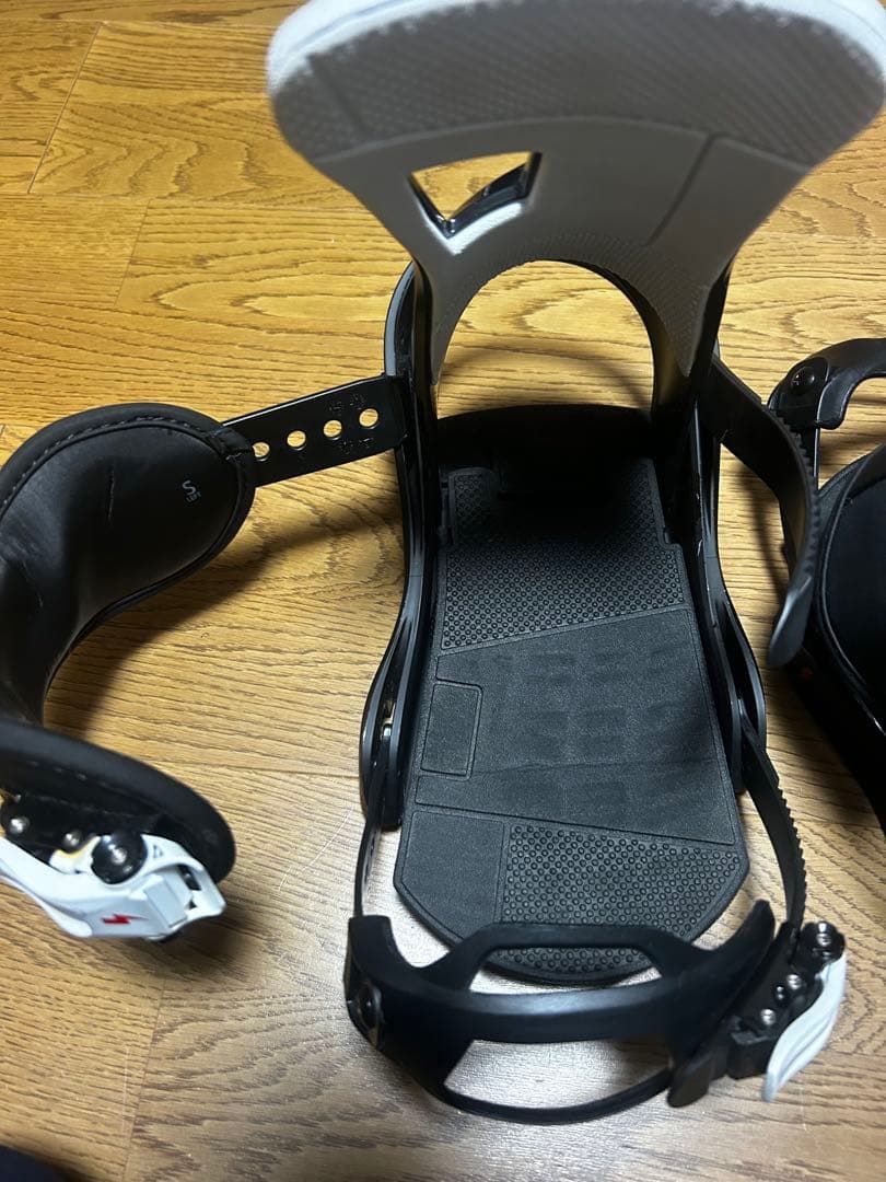 最終値下げ　　　　　状態⭕️Burtonスノーボードビンディング ブラック S