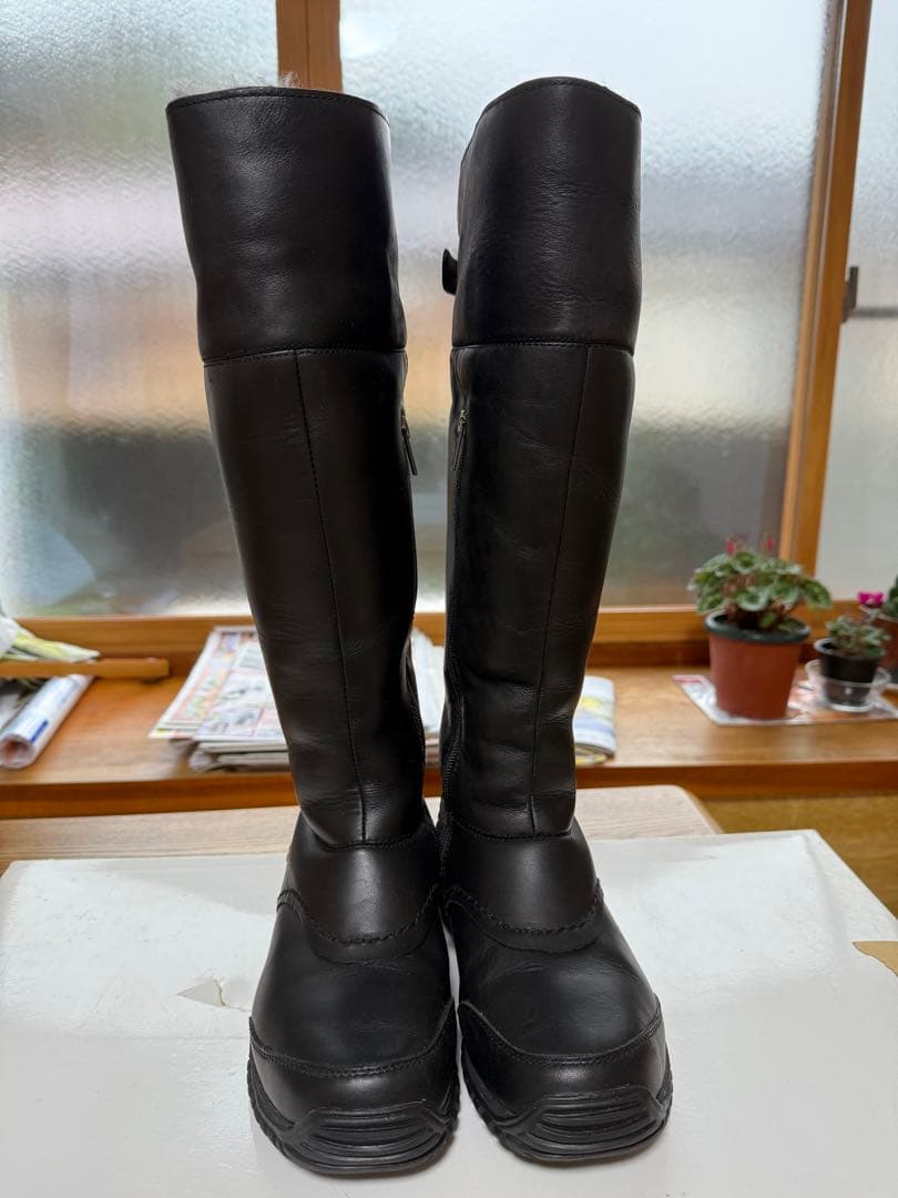 UGG防水 折り返し2WAY】 アグ　レザーロングブーツ 23cm 黒