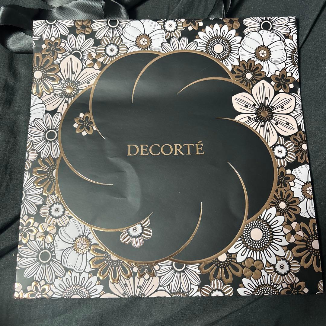 コスメデコルテ　クリスマスコフレ　2025 新品未開封　エターナル　ブルーム