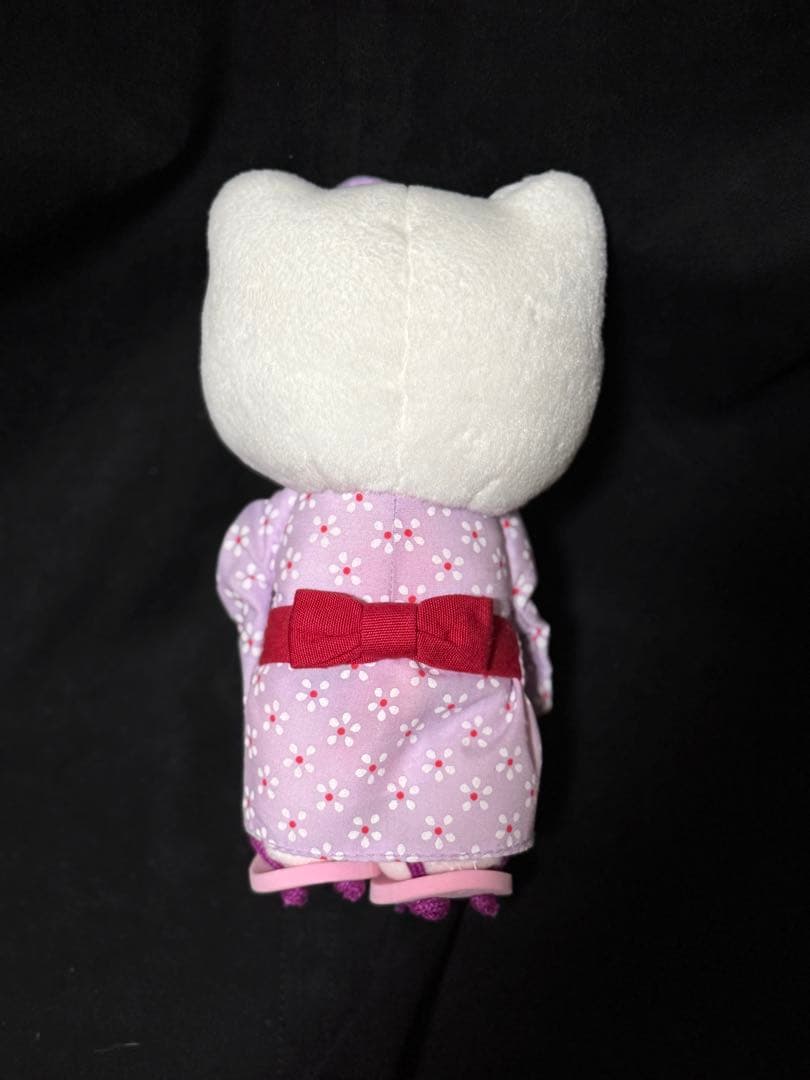 ご当地キティ　サンリオ　ハローキティ　着物ぬいぐるみ　ぶどう　月見　限定