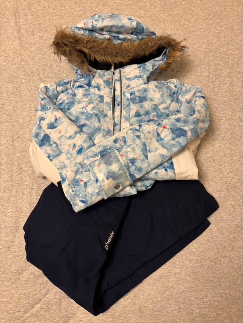 限定お値下げ中！【phenix】 スキーウェア 上下セット レディース Lサイズ