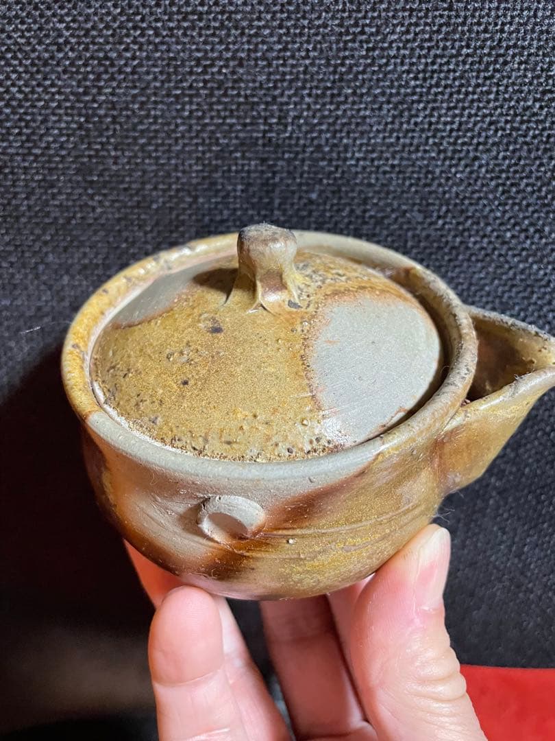 備前焼の宝瓶(松井興之作)