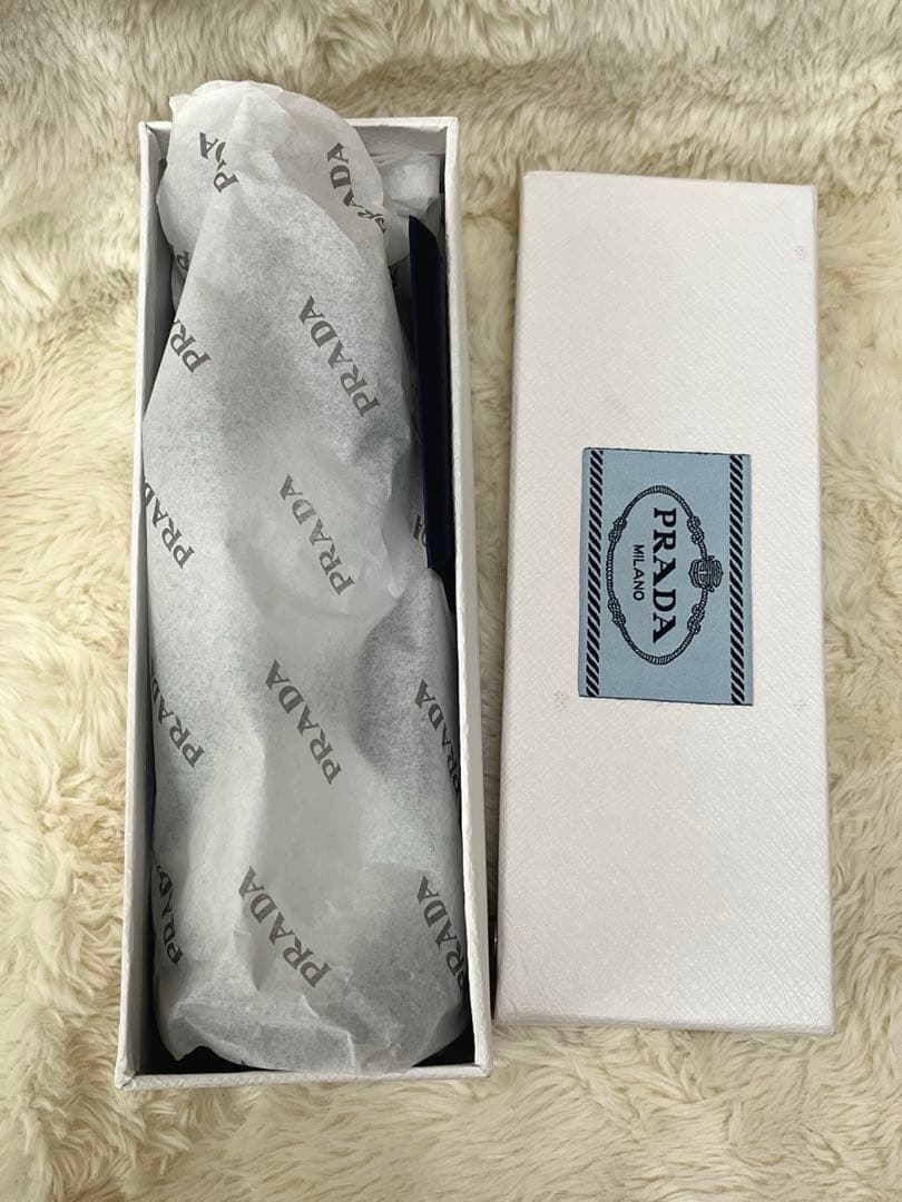 【未使用】PRADAプラダ｜タンブラー·水筒·ステンレス（箱あり）