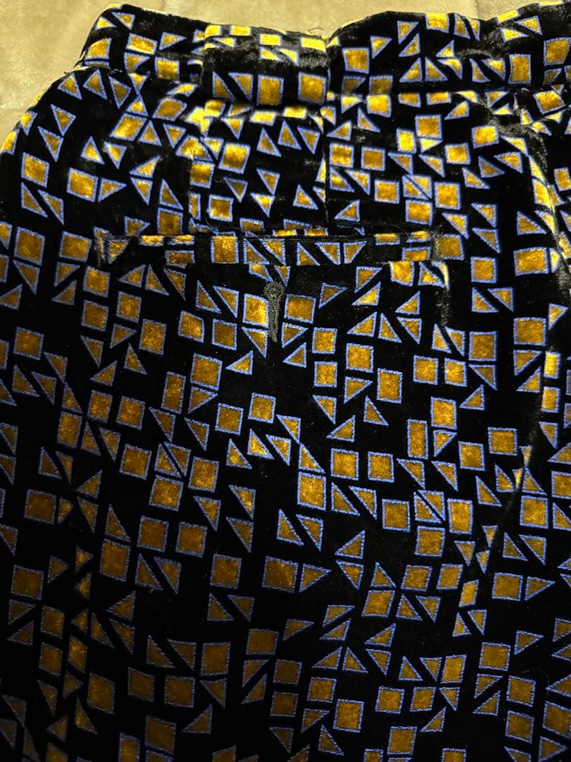 EMPORIO ARMANI ベロアパンツ