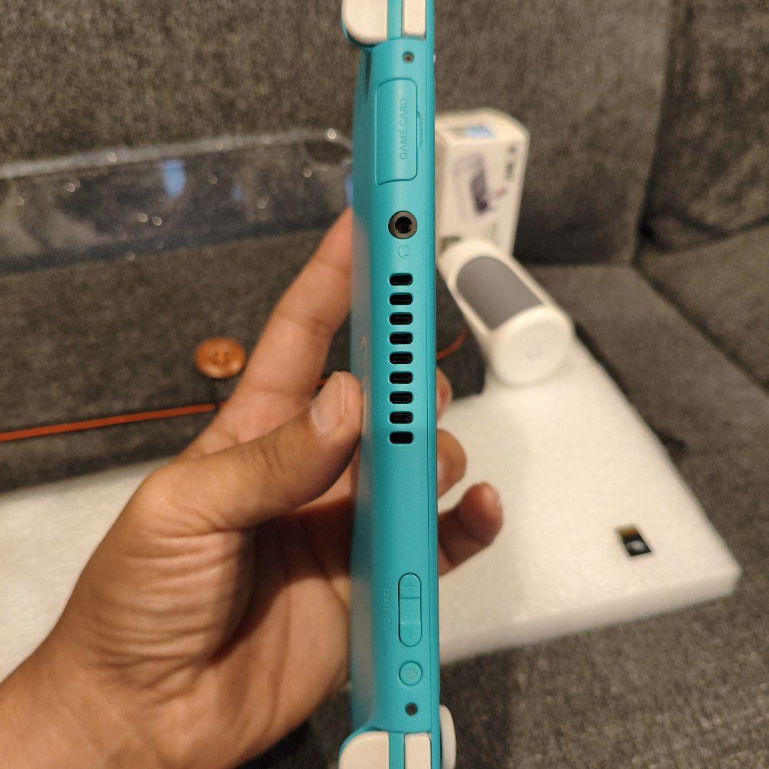 Nintendo Switch Lite 本体 【箱、取扱説明書、充電器無し】