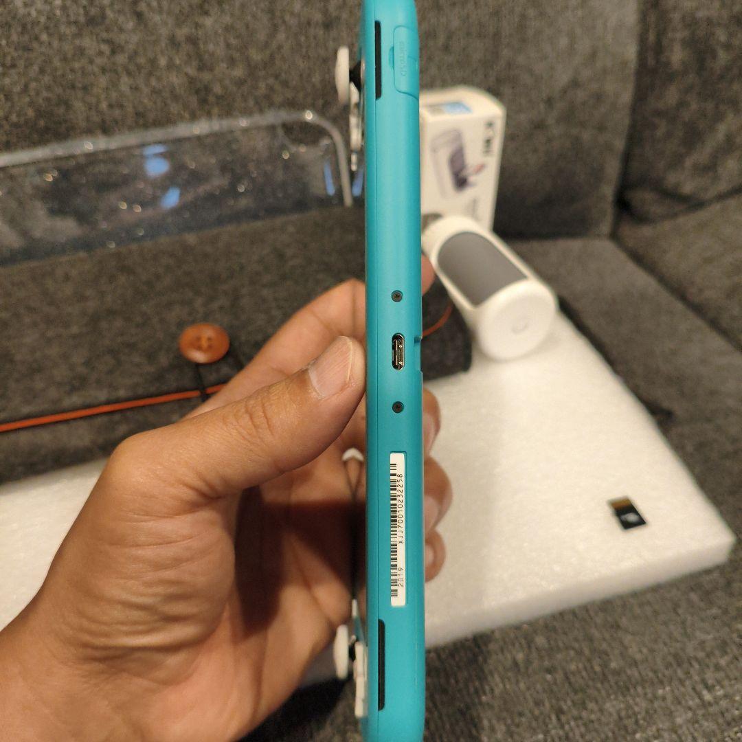 Nintendo Switch Lite 本体 【箱、取扱説明書、充電器無し】